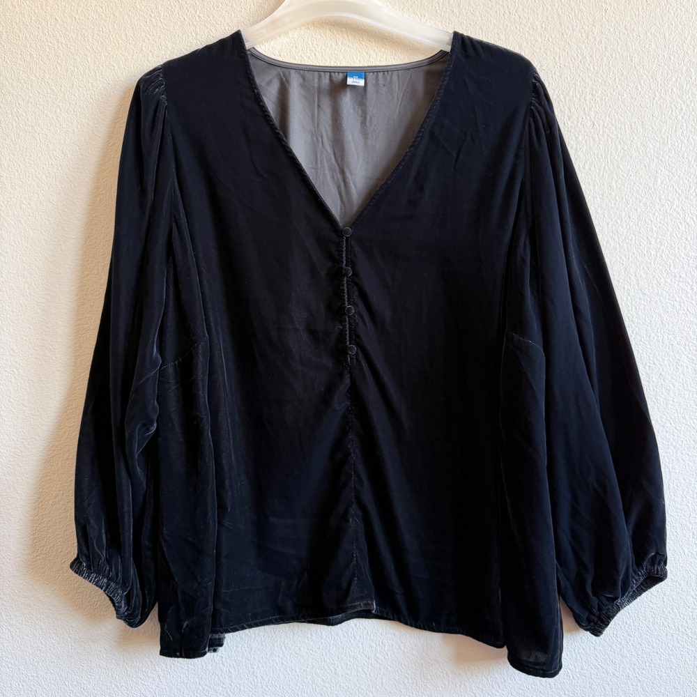 Old Navy Womens 4X Black Velvet V-Neck Balloon Sleeve Blouse 765729-00-1 NWT